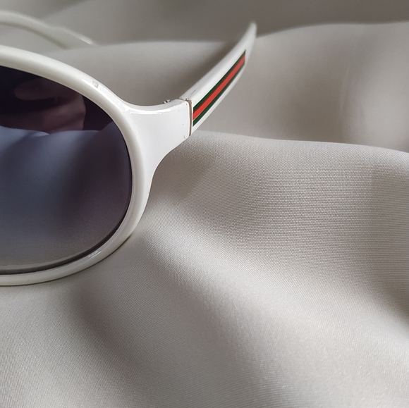 D&G inspired sunnies (Vintage) - Picture 5 of 11